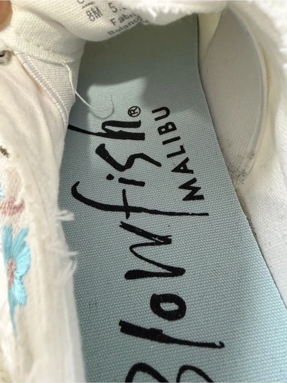 Blowfish White Canvas Sneakers with Floral Embroidery Size 8 cottagecore Beach
